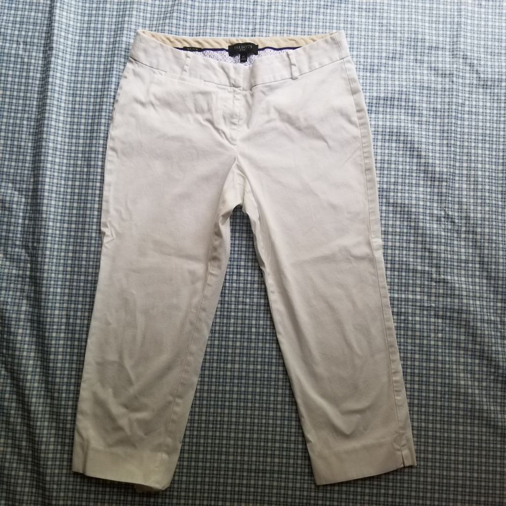 🌻3/$20 Talbots white Signature capri pant size 6P